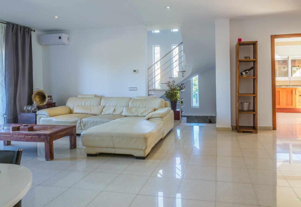 Mas Mestre Con Una Capacidad De 6 A 8 Huespedes Cerca De Sitges Olivella Ngoại thất bức ảnh