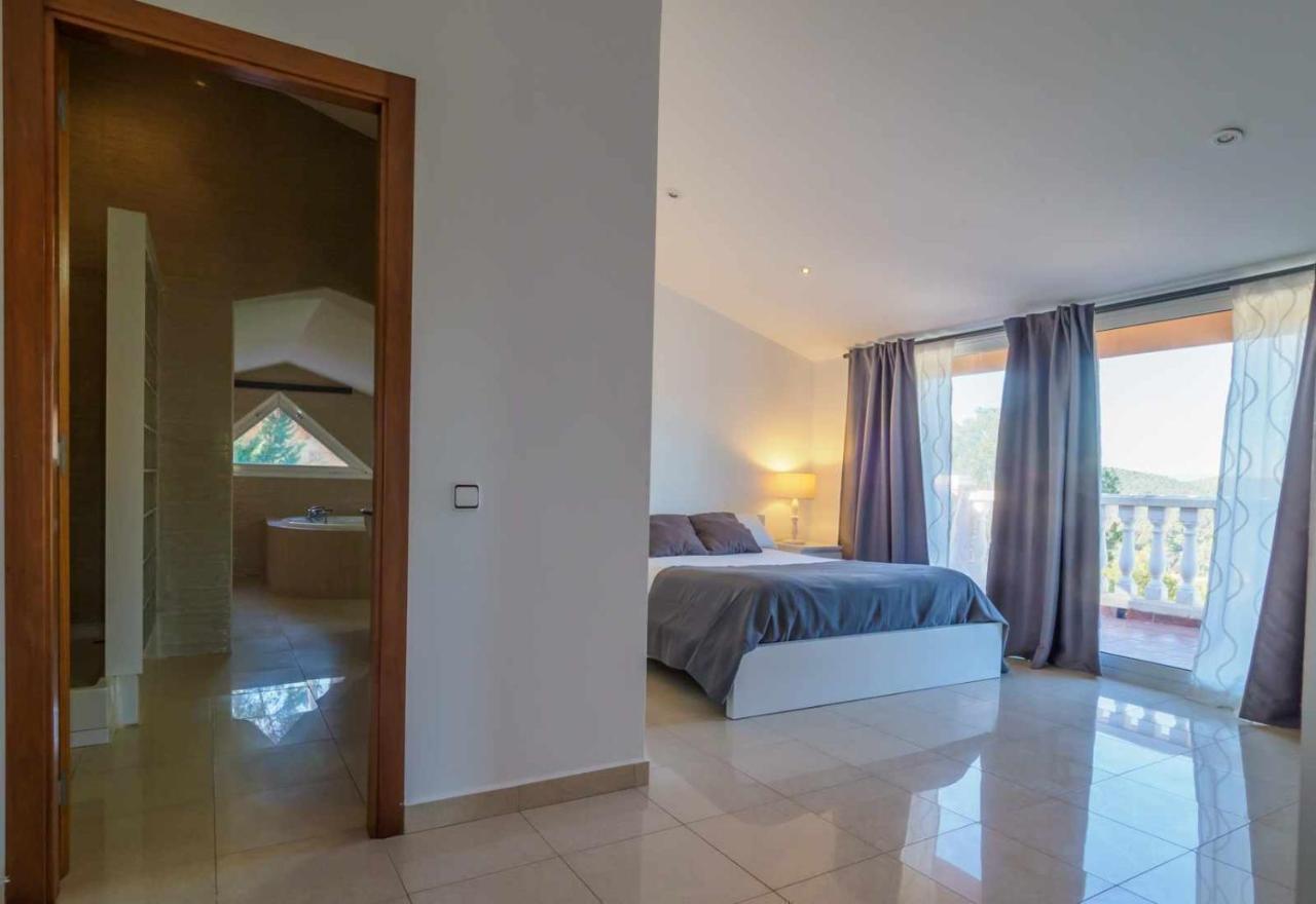 Mas Mestre Con Una Capacidad De 6 A 8 Huespedes Cerca De Sitges Olivella Ngoại thất bức ảnh