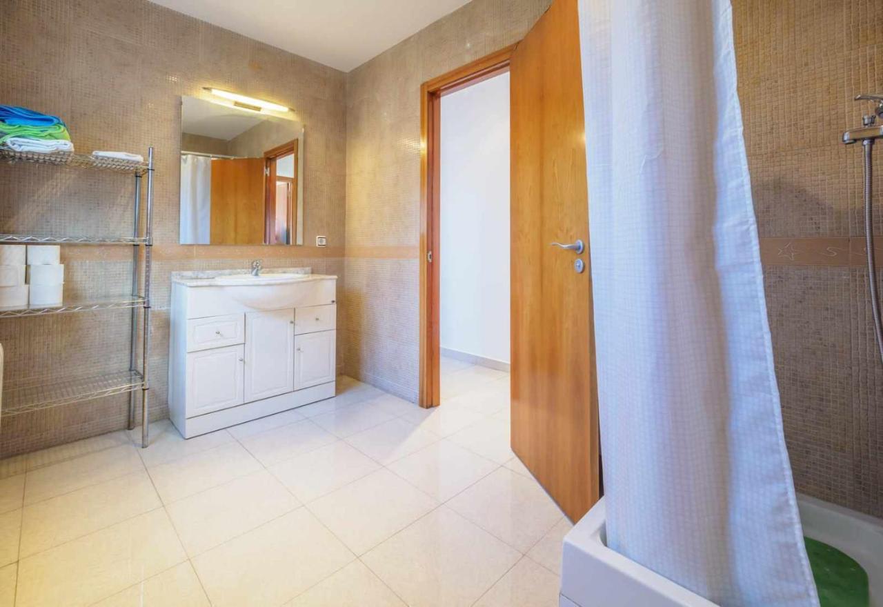 Mas Mestre Con Una Capacidad De 6 A 8 Huespedes Cerca De Sitges Olivella Ngoại thất bức ảnh